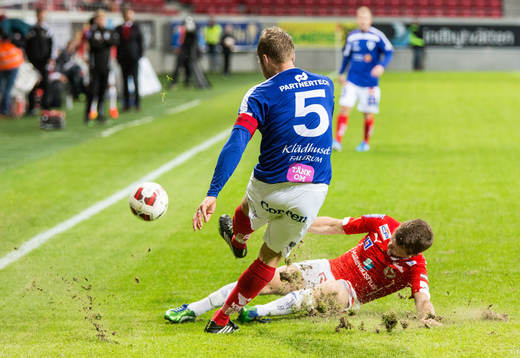 Åtvidabergs Daniel Hallingström och Kalmars Stefan Larsson