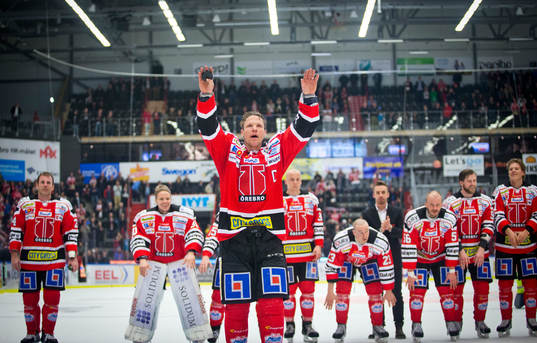 Örebros Christoffer Norgren blir avtackad
