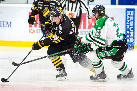 s Victor Ahlström jagas av Emil Molin