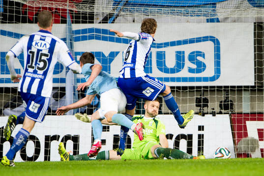 Malmö FFs Markus Rosenberg gör 3-0 bakom IFK Göteborgs
