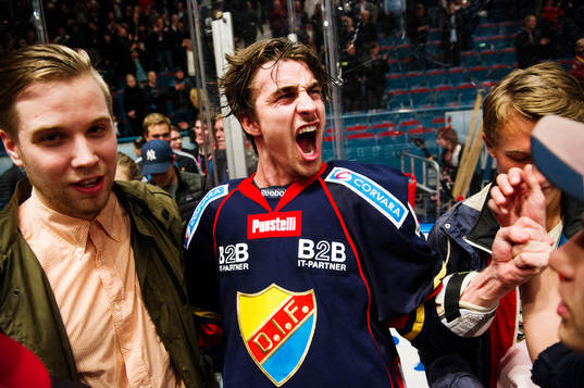 Djurgårdens  Nils Andersson  jublar