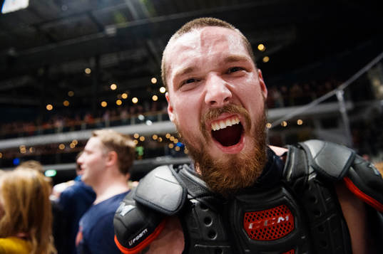 Djurgårdens  Mikael Ahlén jublar