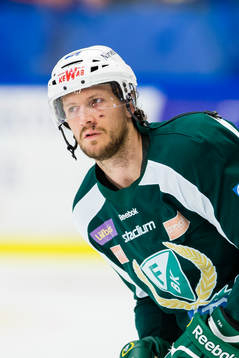 Färjestads Ole-Kristian Tollefsen innan ishockeymatchen i