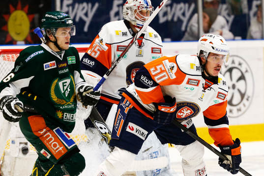 Färjestads Pontus Åberg och Växjös och Sebastian Erixon