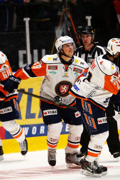 Växjös Johan Markusson jublar