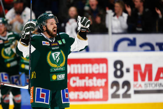 Färjestads Milan Gulas jublar