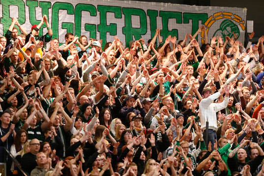 Färjestads supporters jublar