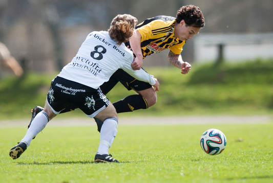Bläddra bland fler bilder av Fotboll, division 3, IFK Hässleholm - Bromölla