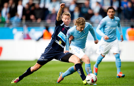 Gefles Jonas Olsson och Malmö FFs Emil Forsberg