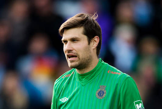Gefles målvakt Emil Hedvall
