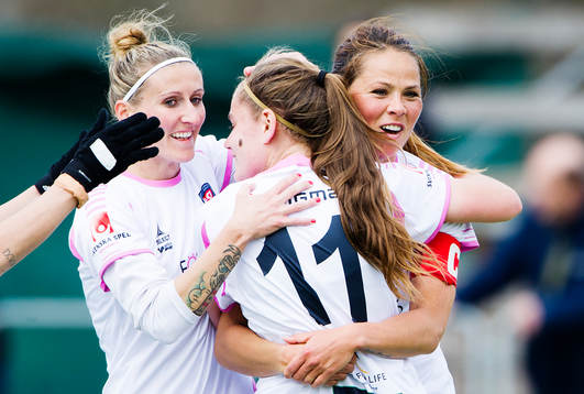 Rosengårds Anja Mittag, Sarah Mellouk  och Sara Björk