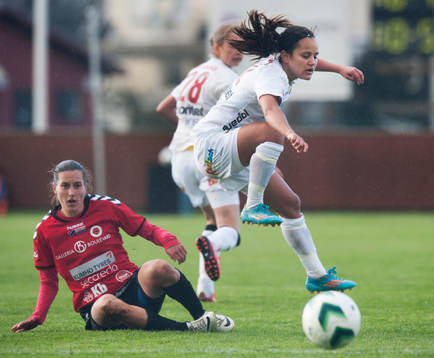 Tyresös Malin Diaz Pettersson  i matchen i damallsvenskan