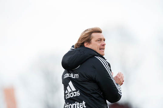 Tyresös tränare Tony Gustavsson i matchen i