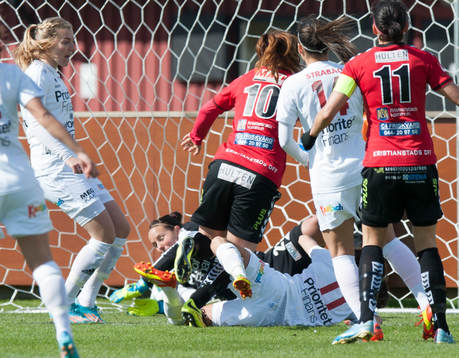 Kristianstads Marija Banusic har gjort 1-0 i matchen i