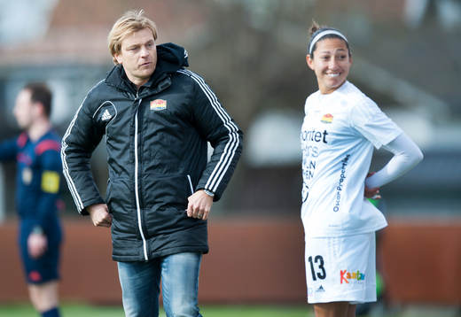 Tyresös tränare Tony Gustavsson byter in Christen Press i