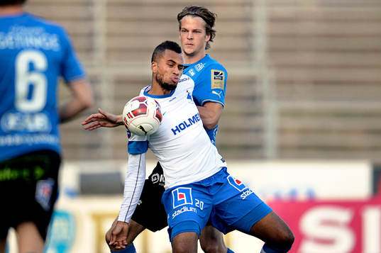 Halmstads Fredrik Liverstam och Norrköpings Isaac Kiese