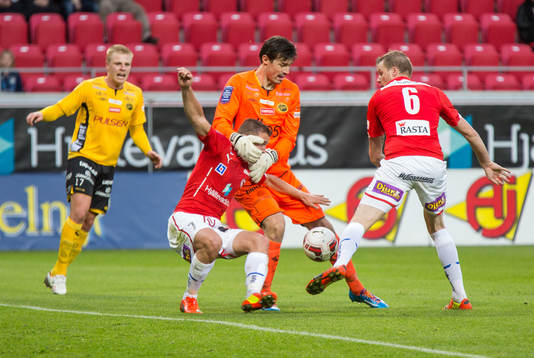 Elfsborgs målvakt Kevin Stuhr-Ellegaard, Kalmars Mats