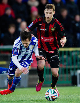 IFK Göteborgs Lasse Vibe  och Brommapojkarnas Jesper