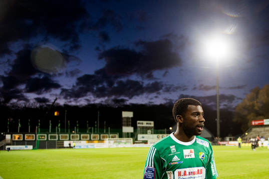 Ljungskiles Brandon McDonald deppar