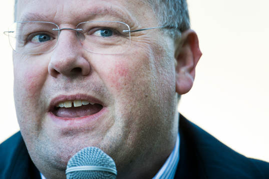 Landskronas kommunalråd Torkel Strandberg inviger