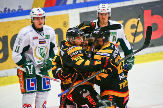 Skellefteås Joakim Lindström gör 2-0 mot Färjestad