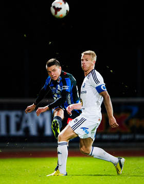 Sirius Kerim Mrabti och Husqvarnas Johan Karlefjärd