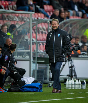 Malmö FFs tränare Åge Hareide skrattar och ser glad ut