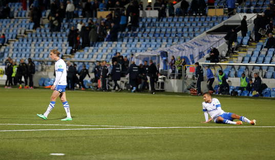 Norrköpings Christoffer Nyman och Christopher Telo deppar