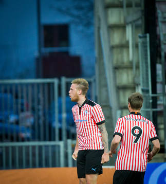 Malmö FFs Pontus Jansson gör 0-2 och jublar med Markus
