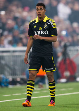 s Robin Quaison