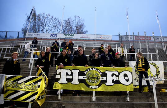 Mj'ööbys supportrar