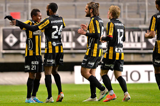 Häckens Nasiru Mohammed firar han gjort 3-0