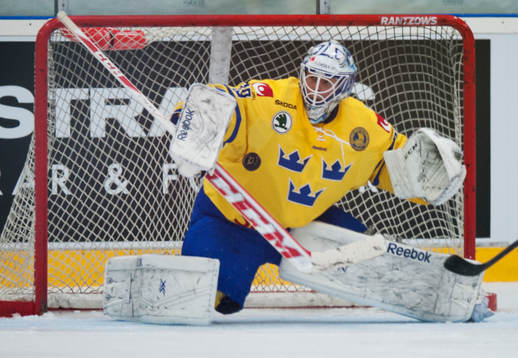 Sveriges målvakt Oscar Alsenfelt i ishockeylandskampen