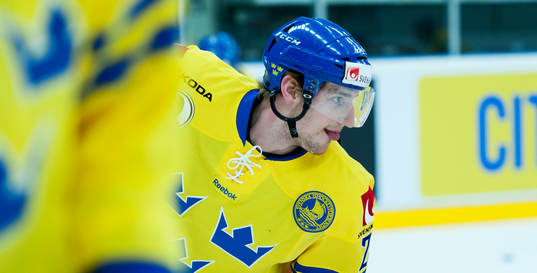 i ishockeylandskampen mellan Sverige och Danmark i