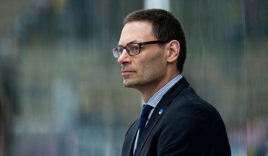 Sveriges assisterande förbundskapten Peter Popovic i