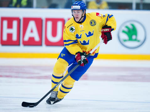 Sveriges Tom Nilsson i ishockeylandskampen mellan Sverige