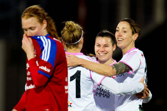 Vittsjös Sanna Svensson deppar i förgrunden när