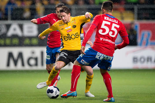 Elfsborgs Marcus Rohdén (med boll)
