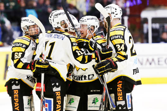 Skellefteås spelare jublar
