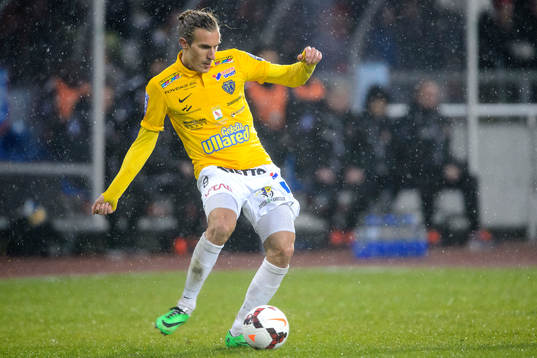 Falkenbergs Tobias Carlsson