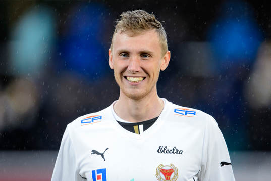 Kalmars målvakt Lars Cramer innan fotbollsmatchen i