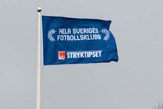 En flagga från svenska spel, stryktipset