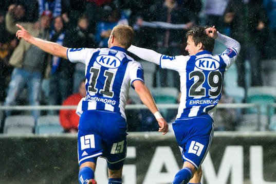 IFK Göteborgs Lasse Vibe gör 1-0 och jublar