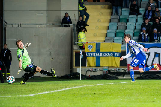 IFK Göteborgs Lasse Vibe gör 4-0 bakom Åtvidabergs
