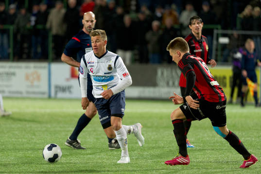 Oscar Karlsson, Gefle gjorde sin debut