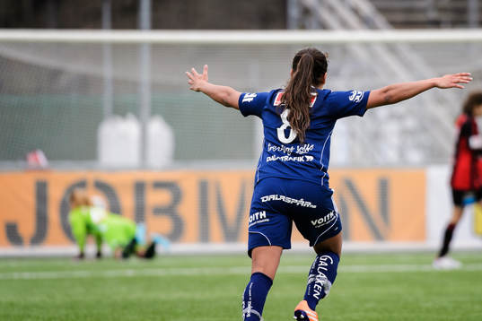 Kvarnsvedens Sabrina Henriksson jublar