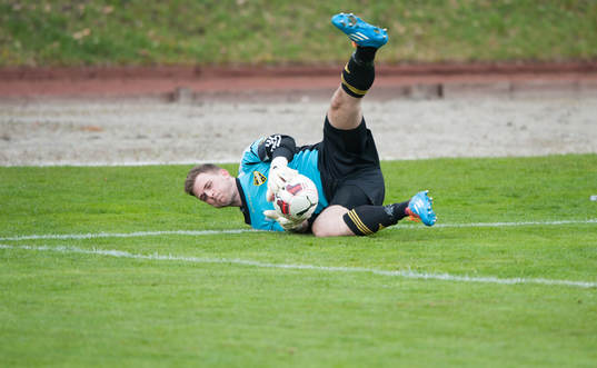 Hässleholms målvakt Calle Lindell i matchen i div. 111