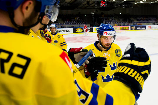 Sveriges Niklas Olausson jublar