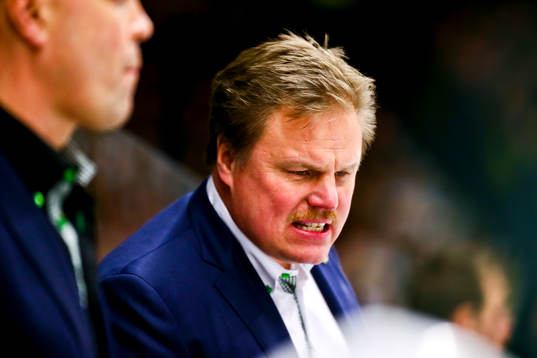 Färjestads tränare Leif Carlsson deppar
