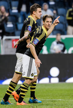 s Eero Markkanen och Martin Lorentzson jublar